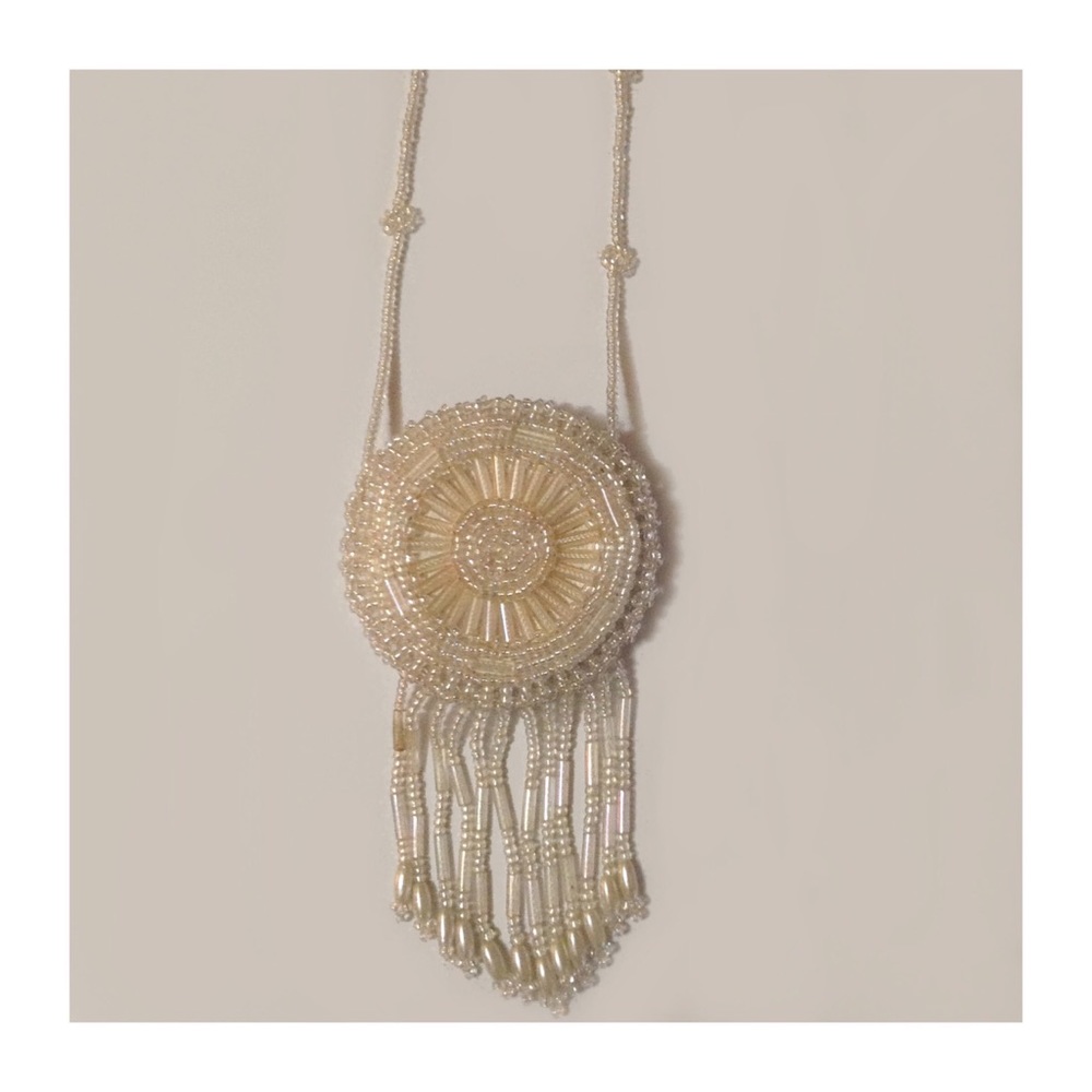 VTG White Chaquira Pocket necklace